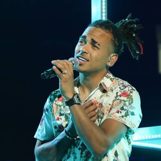 Ozuna asegura que dejó atrás los lujos: “Ya no pago 500 dólares por una camisa”